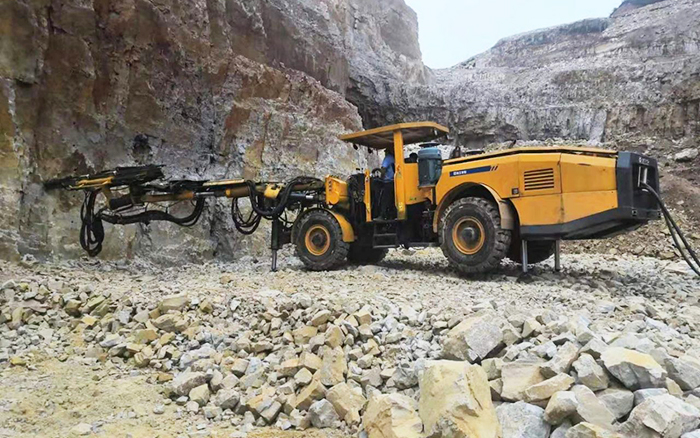 “化水為電”，徐工鑿巖臺車提速水電站擴(kuò)機(jī)工程