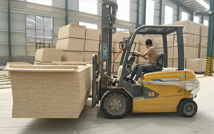 徐工鯤鵬，板材行業(yè)的強(qiáng)大助力