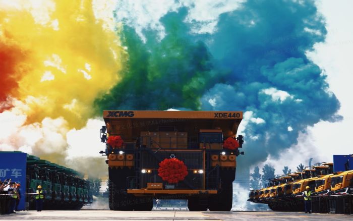 【國際化】批量交付歐洲！徐工150噸級(jí)礦車馳騁塞爾維亞