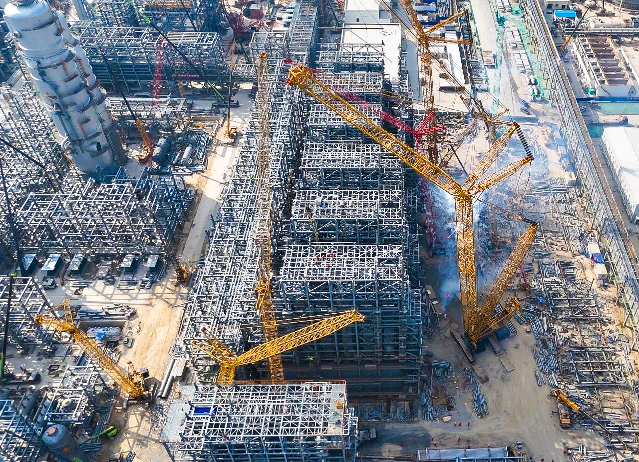 總重9000噸！XGC12000助力大型石化乙烯項目對流段模塊吊裝