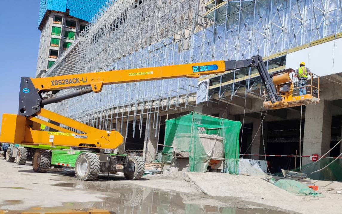 徐工高空利器，為河北邢臺某新能源廠房建設 “加速”