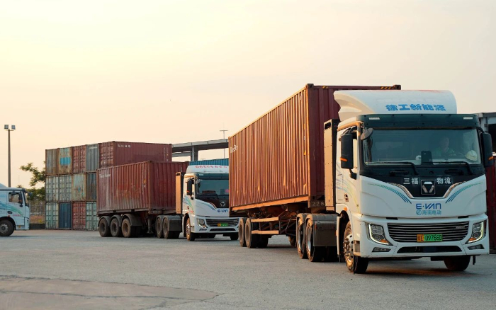 四次復(fù)購(gòu)！客戶為何對(duì)徐工新能源重卡情有獨(dú)鐘