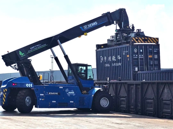 高效賦能鐵路物流運(yùn)輸！毫米級(jí)精控背后的技術(shù)革新……