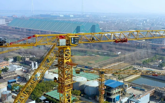 雙塔聚力 | 徐工塔機奮戰(zhàn)石化標桿工程