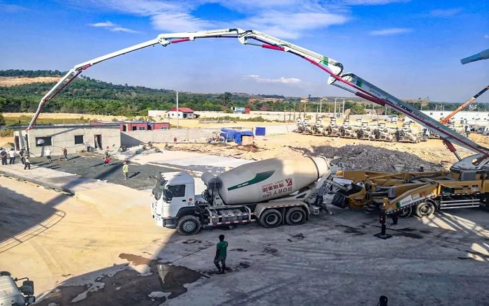 中柬同心，共建未來！徐工“智造”賦能柬埔寨基建