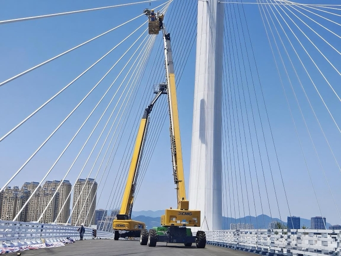 穩(wěn)如磐石！XGS70K毫米級守護博士大橋“生命線”！