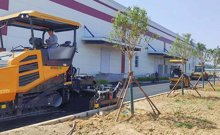 RP905：攤鋪機界的“六邊形戰(zhàn)士”