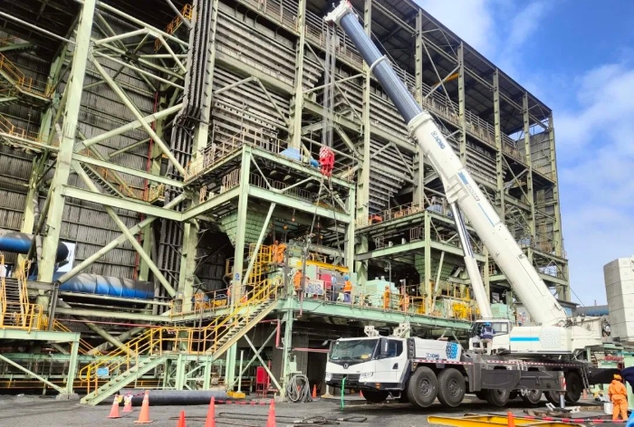 首臺(tái)！超大噸位XCA500BR落子首鋼鐵礦！