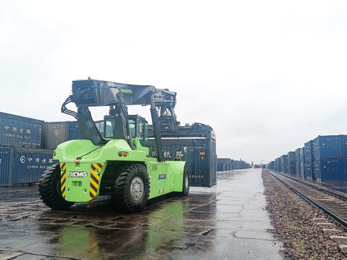 再添“新戰(zhàn)力”！鐵路干線物流的綠色引擎