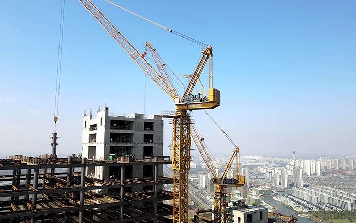 七天一層！“徐工金”助建180米高世界級“大象”
