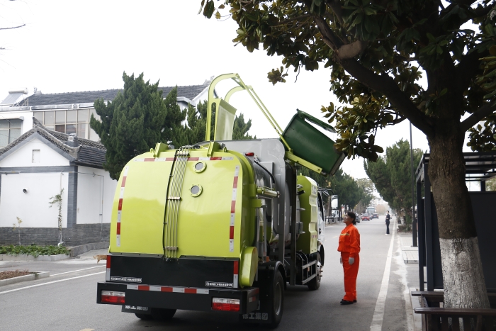 零碳收運(yùn)、高效閉環(huán) | 徐工純電動(dòng)餐廚垃圾車(chē)助力賈汪潘安湖綠色環(huán)衛(wèi)升級(jí)