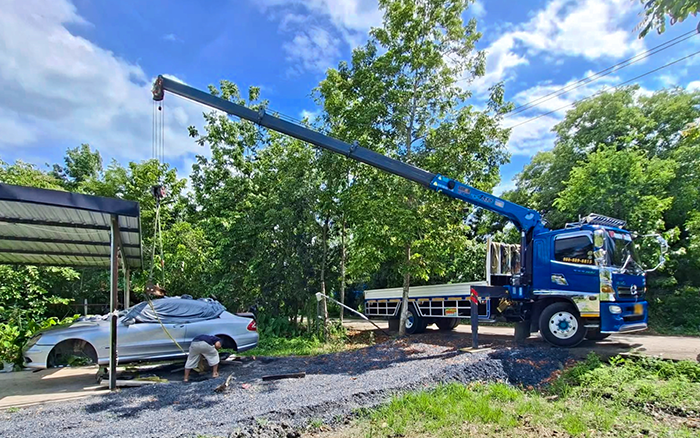 東南亞基建 “頂流”，徐工隨車吊高效穩(wěn)定安全圈粉無數(shù)