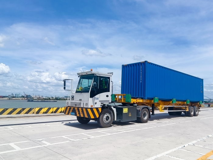 廣州港甄選！去看港口“特種兵”徐工純電牽引車