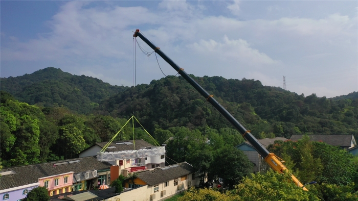 46米跨距吊3天！徐工G2代四橋130噸“闖入”影視圈！