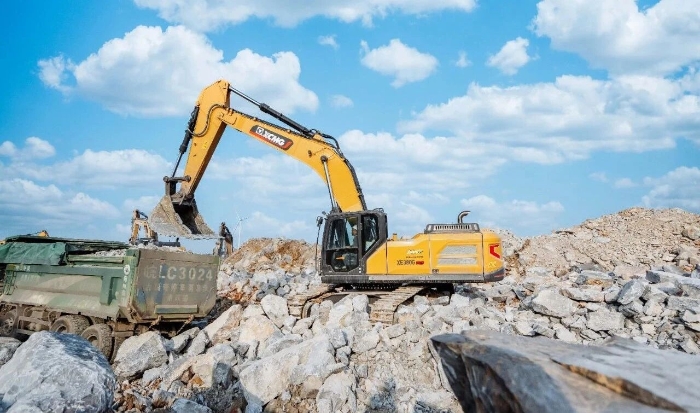 徐工XE380G PRO：掘金王者，超能裝！