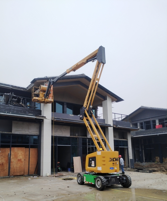 綠色建造新標(biāo)桿！徐工鋰電高機(jī)助力鄂州民生工程