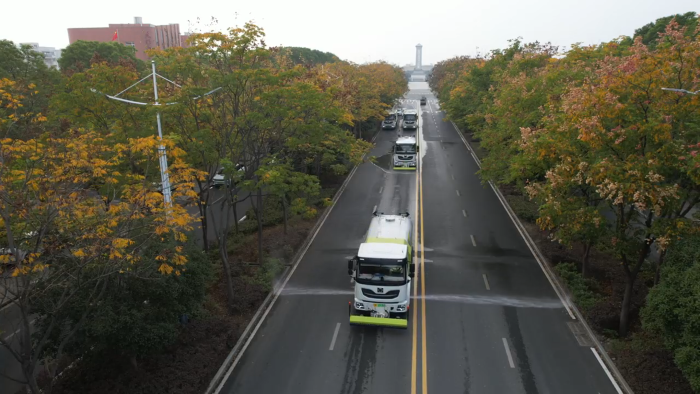 1+1＞2！徐工“洗掃清洗”黃金搭檔，還原美麗天門(mén)靚麗本色