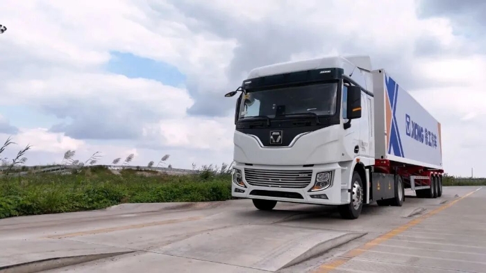 “雙11”呼喚“當(dāng)日達(dá)”！徐工4&times;2底充牽引車助力物流運(yùn)輸！