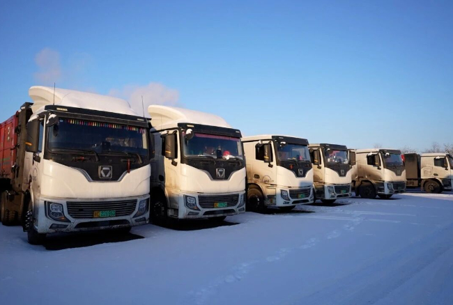 穿越-30℃寒潮！徐工新能源重卡馳騁西北能源運輸動脈