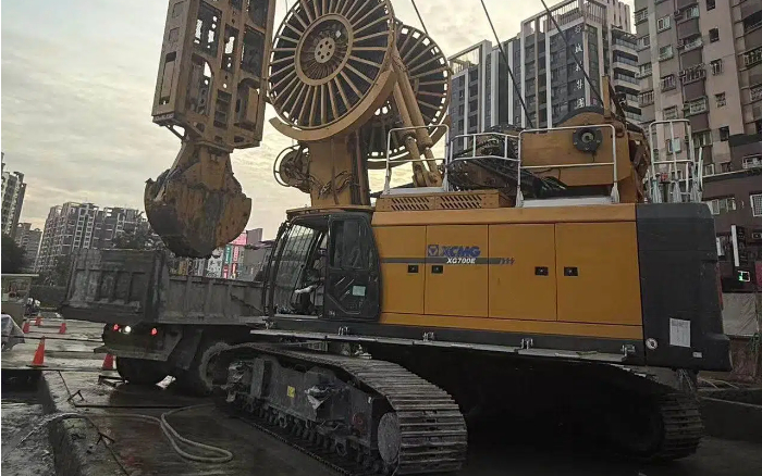 穩(wěn)保施工！徐工地下連續(xù)墻液壓抓斗攻克東南亞復(fù)雜工況