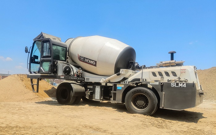 “綠能先鋒”抵達(dá)秘魯！首臺SLM4自上料攪拌車閃耀南美！