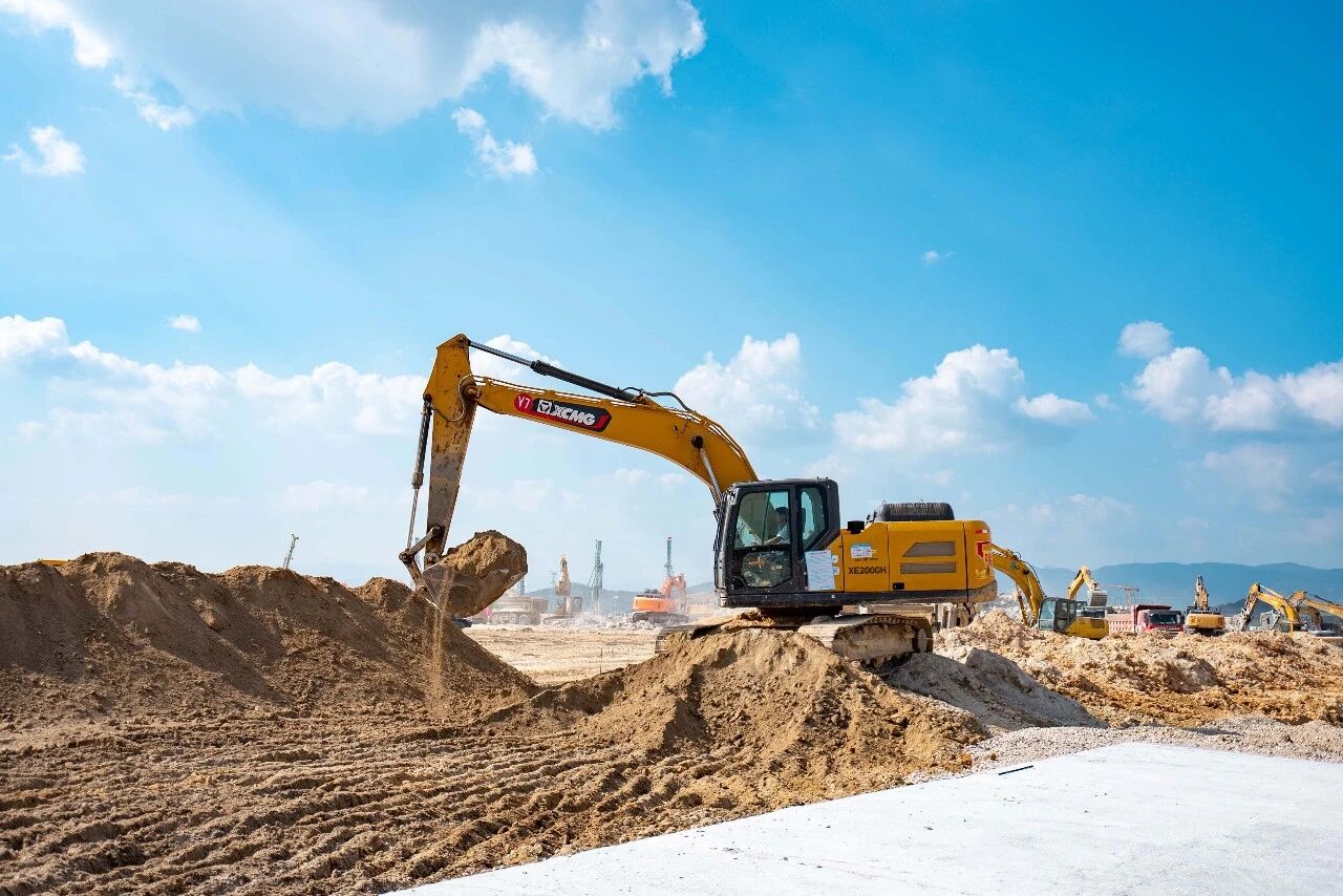 十個(gè)月，一座廠！徐工實(shí)力護(hù)航“超級電池工廠”